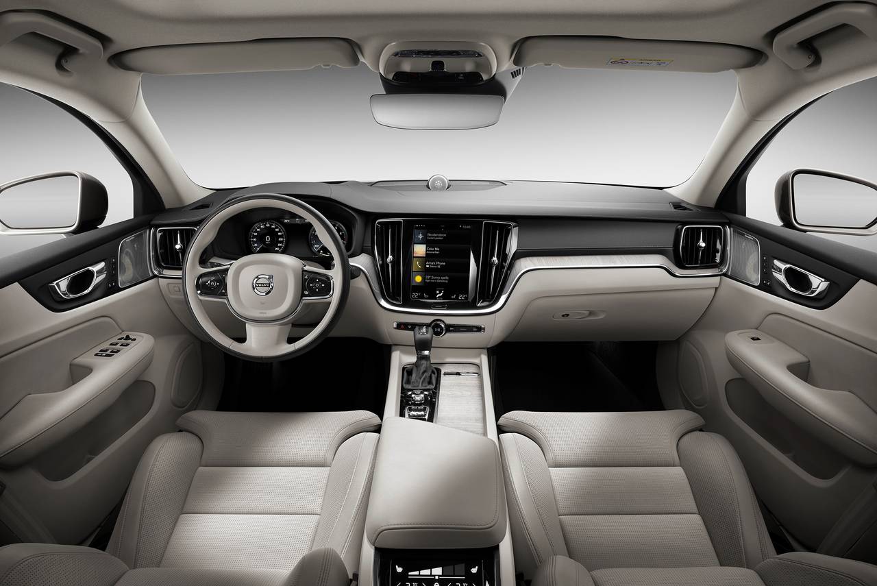 2023_Volvo_S60_Interior.jpeg