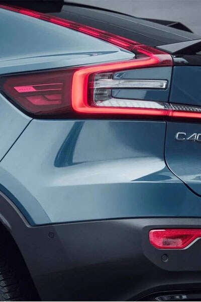 2023_Volvo_C40_Rechargable.jpg