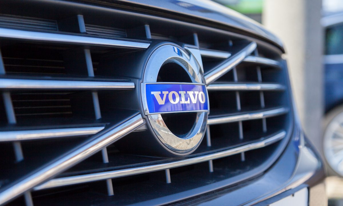 volvo-grill.jpg