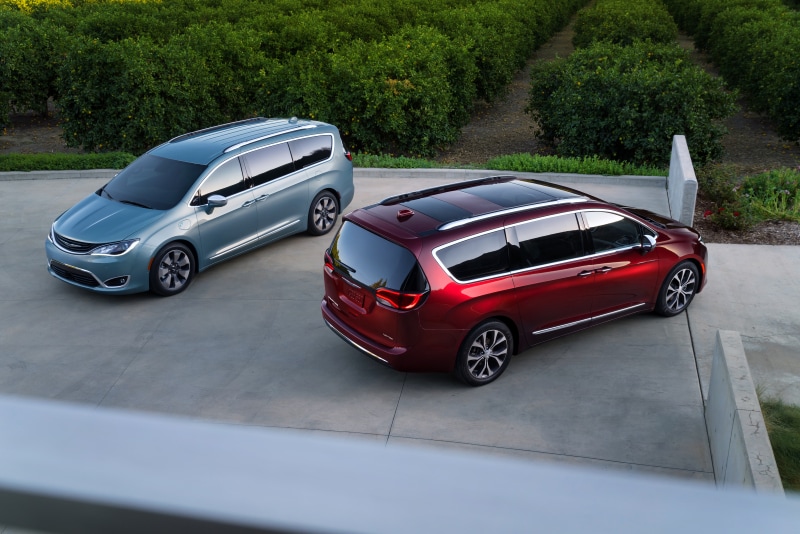 CH017_049PF.jpg 2017 Chrysler Pacifica