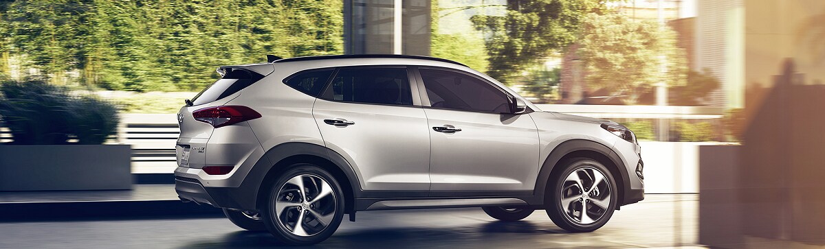 2017-hyundai-tucson-ext-09-chromium-silver.png