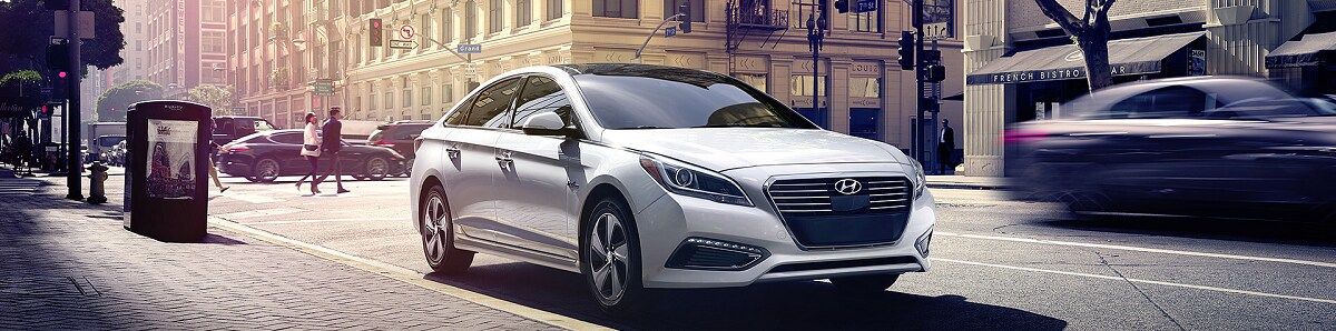 2017-hyundai-sonata-hybrid-ext-05-hyper-white.png