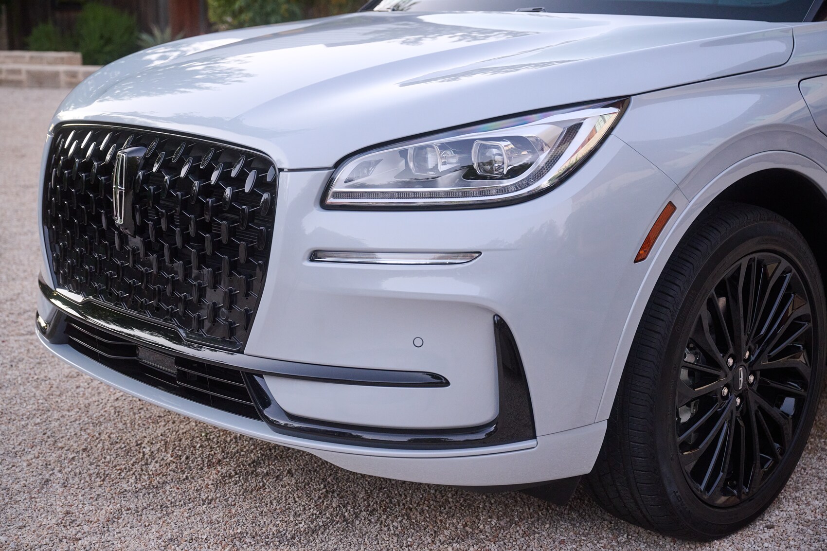 Luxury Vehicles Designed for Comfort and Style
