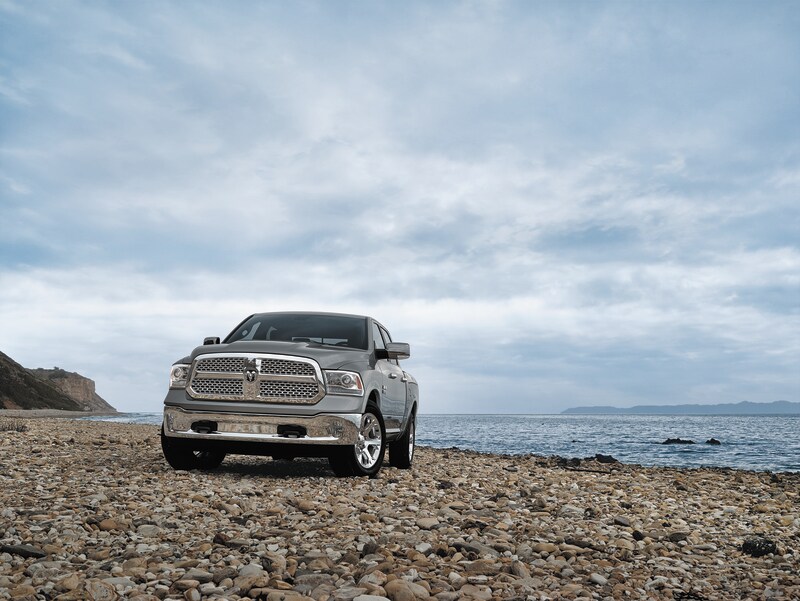 2015-Ram-1500-EcoDiesel-01.png