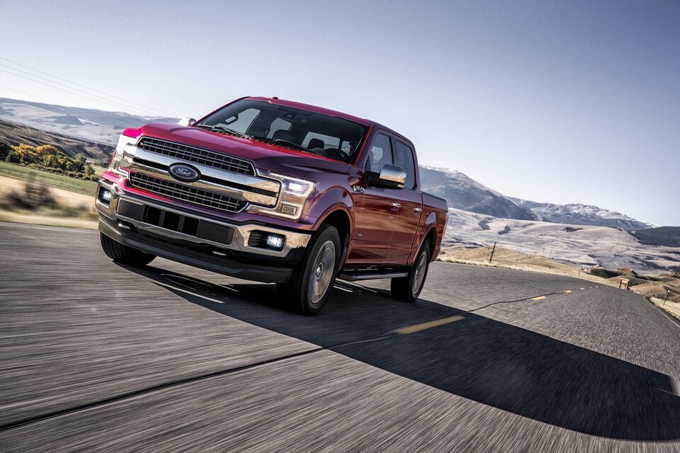 2018-Ford-F150-Lariat-CrewCab-Truck-L01.png