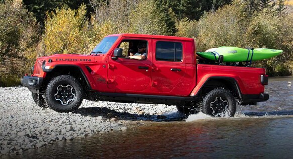 2020 Jeep Gladiator Payload Kayak Gillie Hyde Glasgow KY.PNG