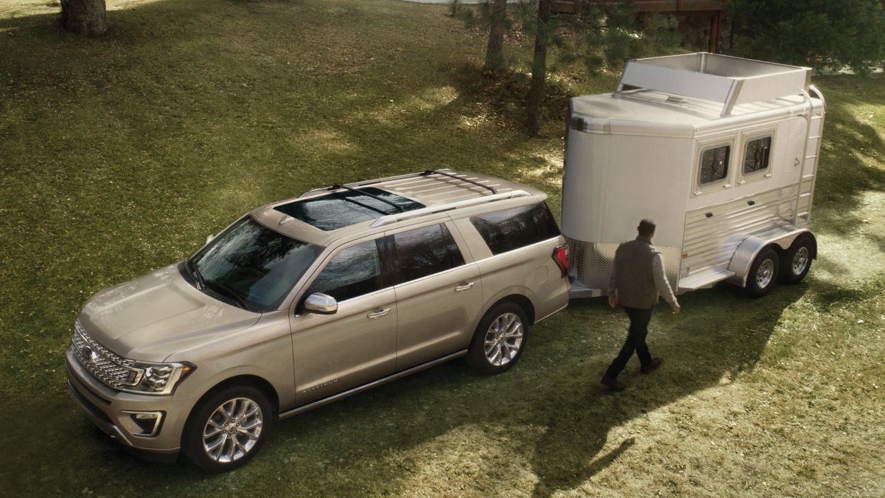 Expedition towing big.jpeg