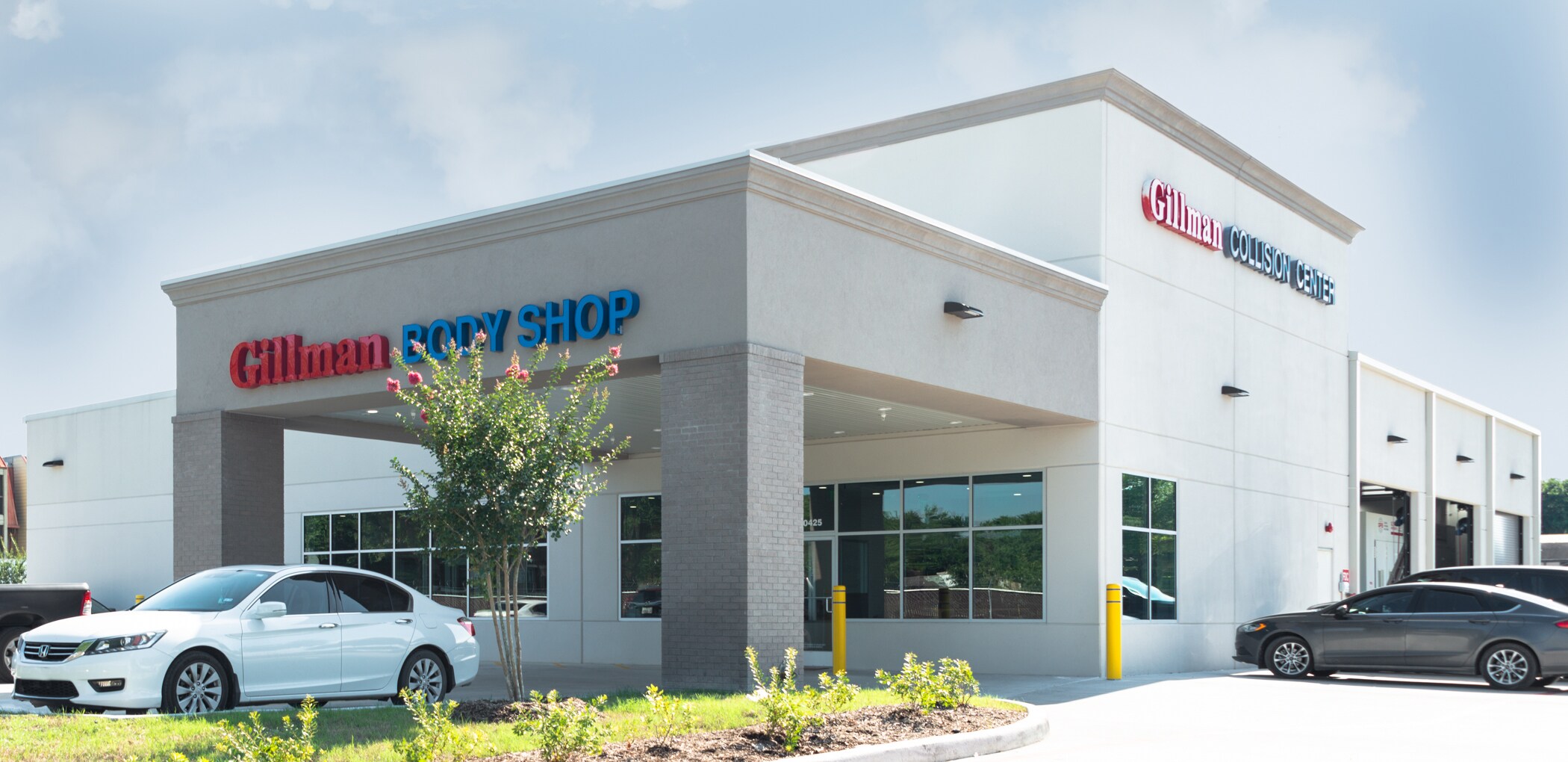 BodyShop6-12-19BulidingFront1.Vehicles.jpg