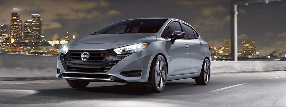 2025-nissan-versa-nighttime-city.png