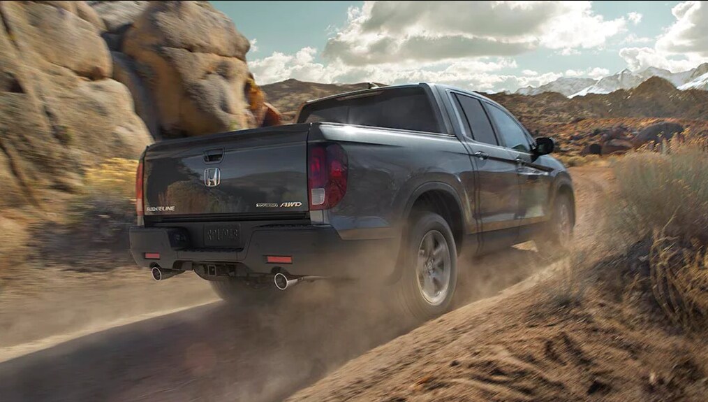 2021 Honda Ridgeline Driving Off-Road 2021 Honda Ridgeline Driving Off-Road