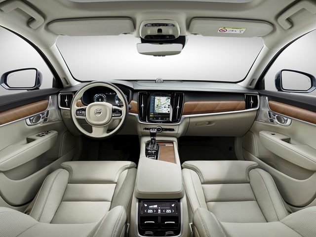 2020 Volvo S90 Front Seats.jpg