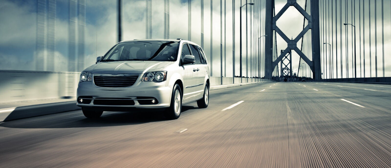 tnc_gallery_ext_1.jpg 2016 Chrysler Town & Country Details