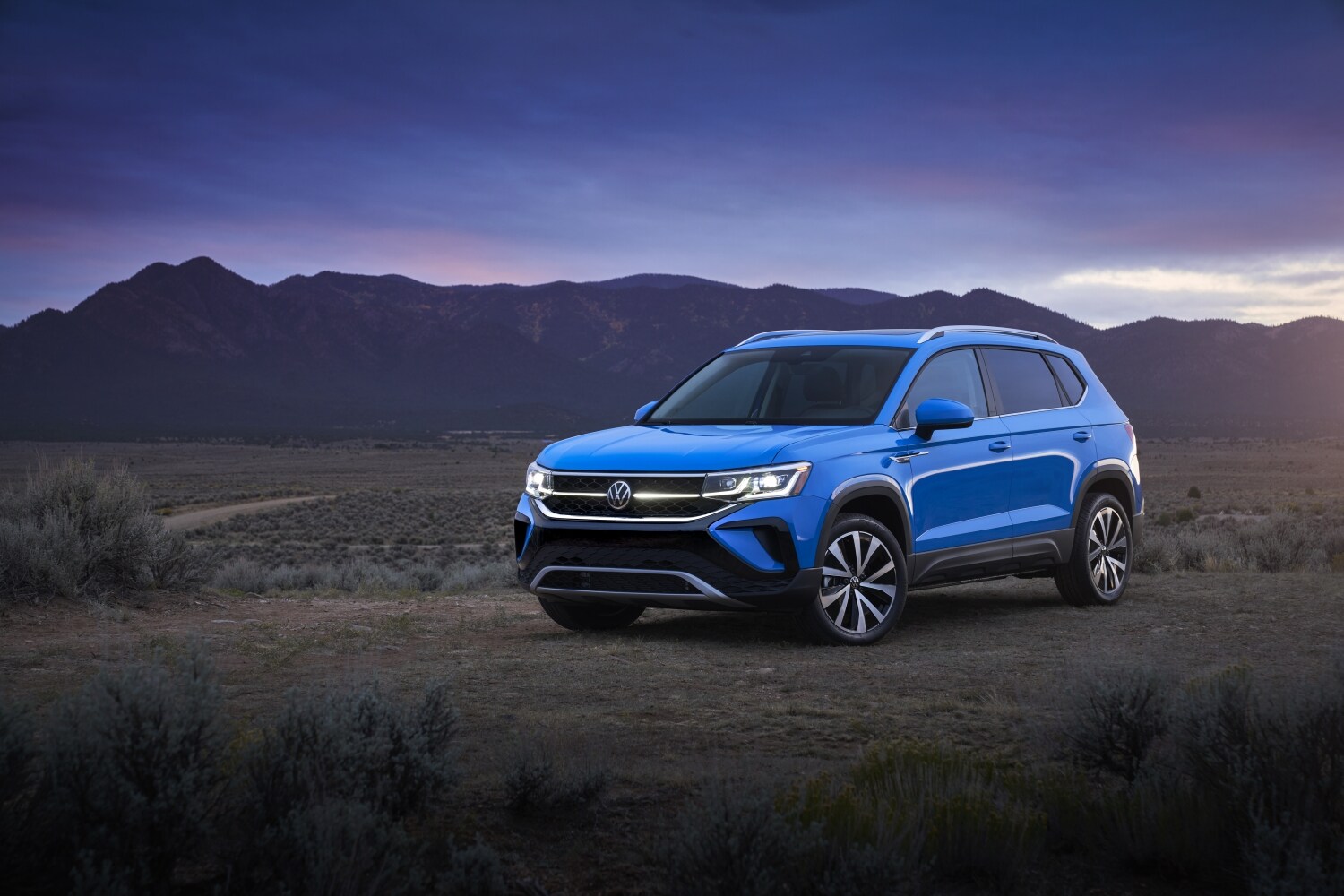 2022_Volkswagen_Taos-Small-12314.jpg
