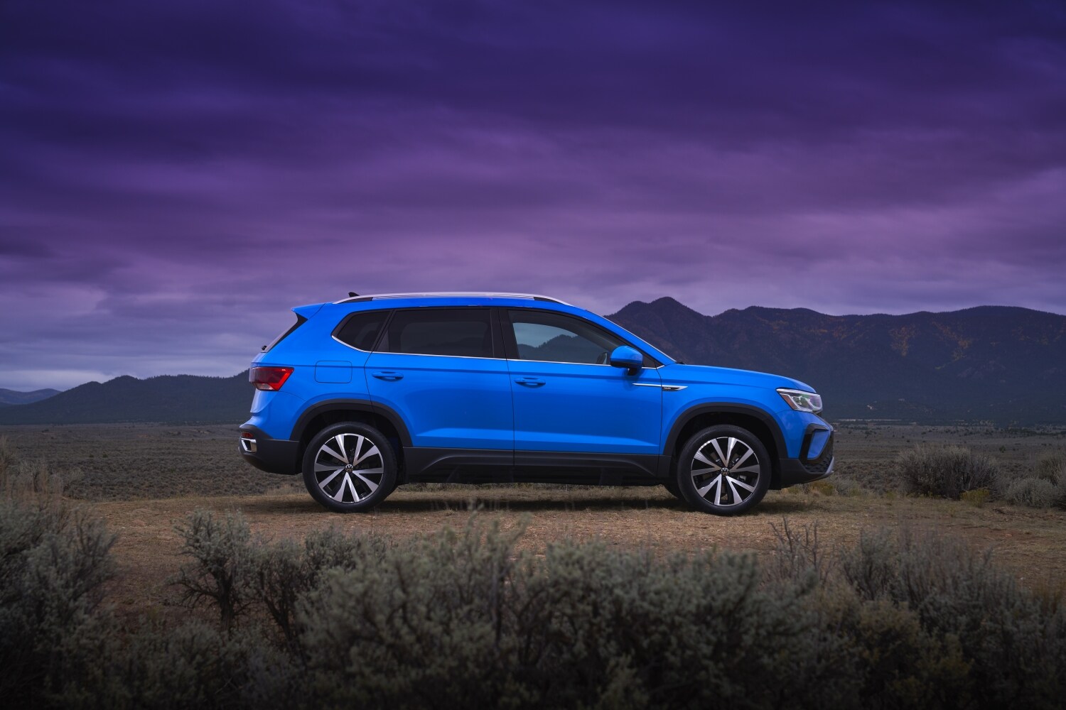 2022_Volkswagen_Taos-Small-12322.jpg