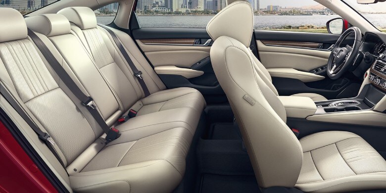 21_accord_hybrid_3.jpg