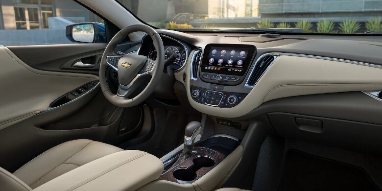 2023 Chevy Malibu interior tech.jpg