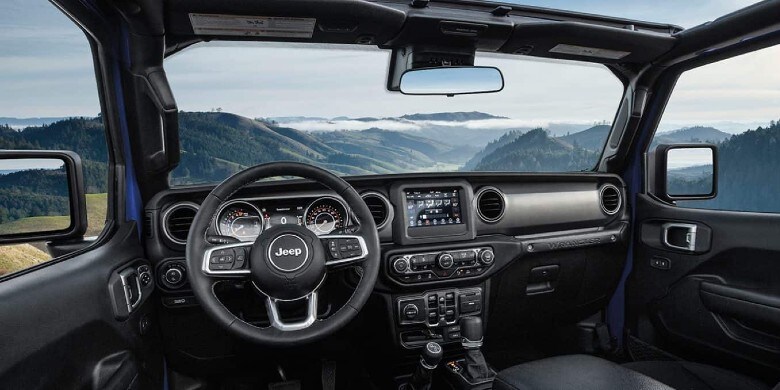 2023 Jeep Wrangler Infotainment.jpg