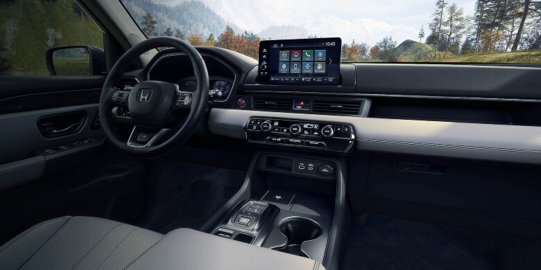 2023 Honda Pilot interior technology.jpg