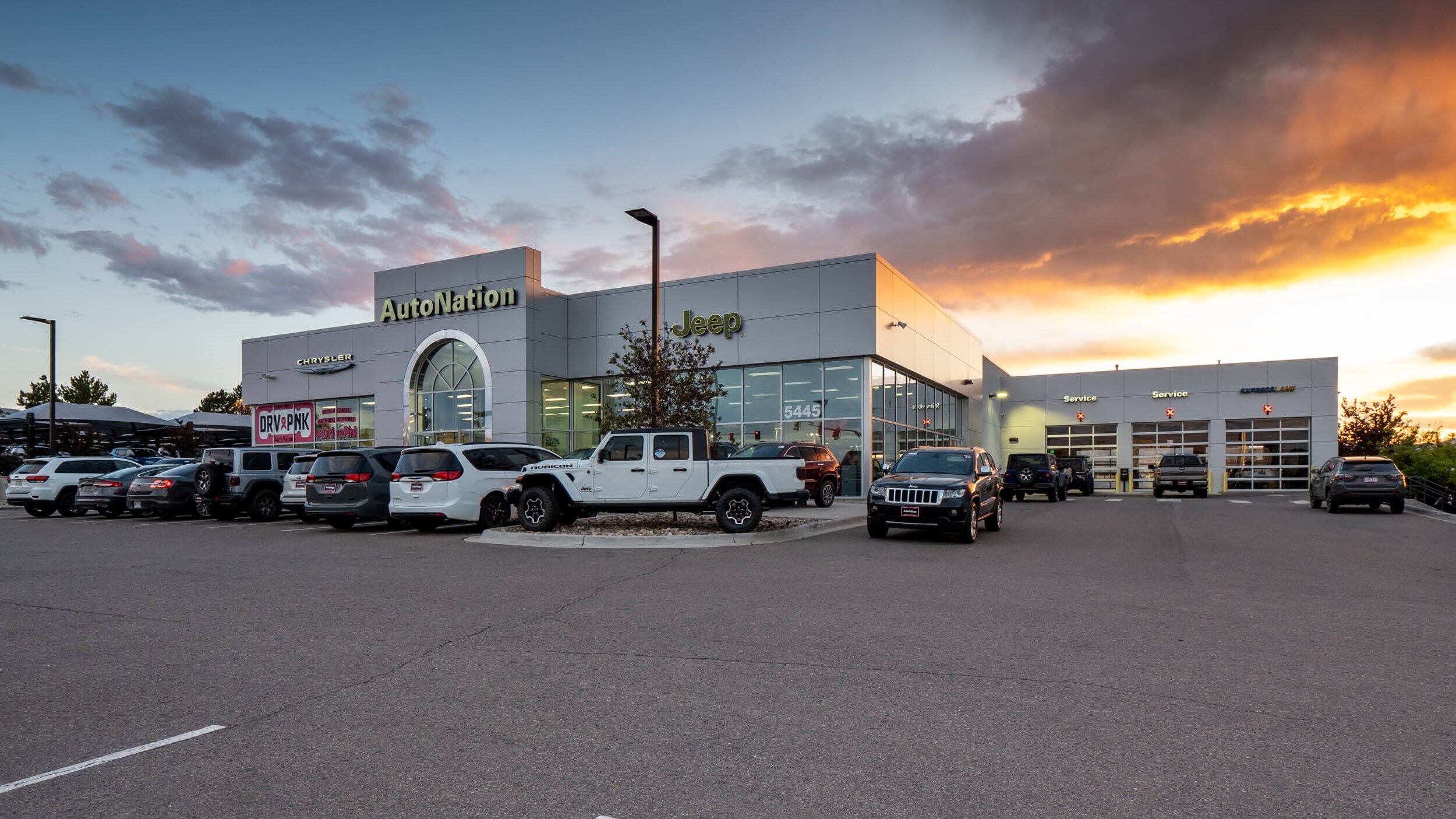Visit us today from the Greater Denver Area at our beautiful Autonation Chrysler Jeep Broadway location
