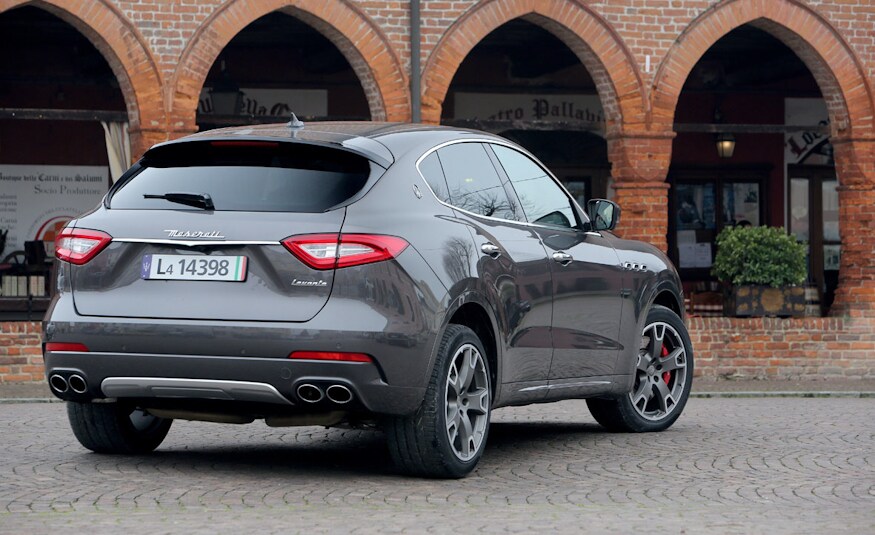 2017 Maserati Levante 2017 Maserati Levante Review