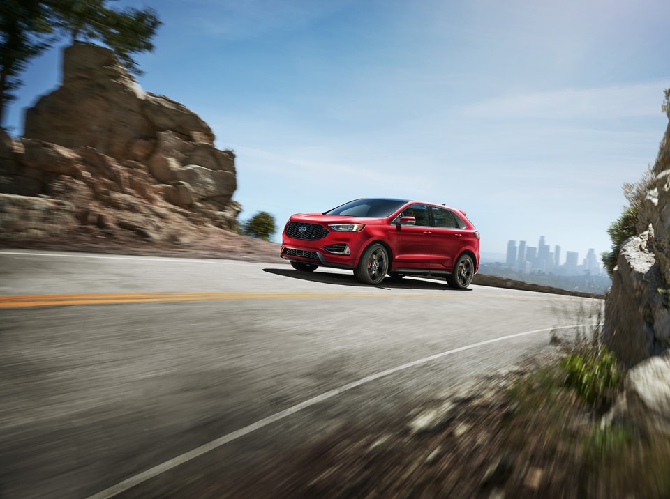 2020-Ford-Edge-ST-SUV-L04.jpeg