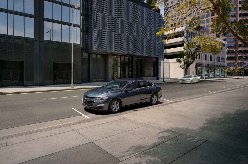 2021-Chevrolet-Malibu-L-Sedan-L01.jpeg