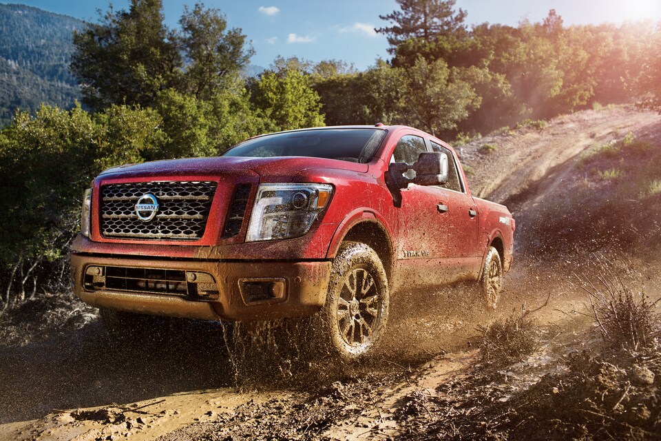 2019-Nissan-Titan-Pro4X-SingleCab-Truck-L01.png