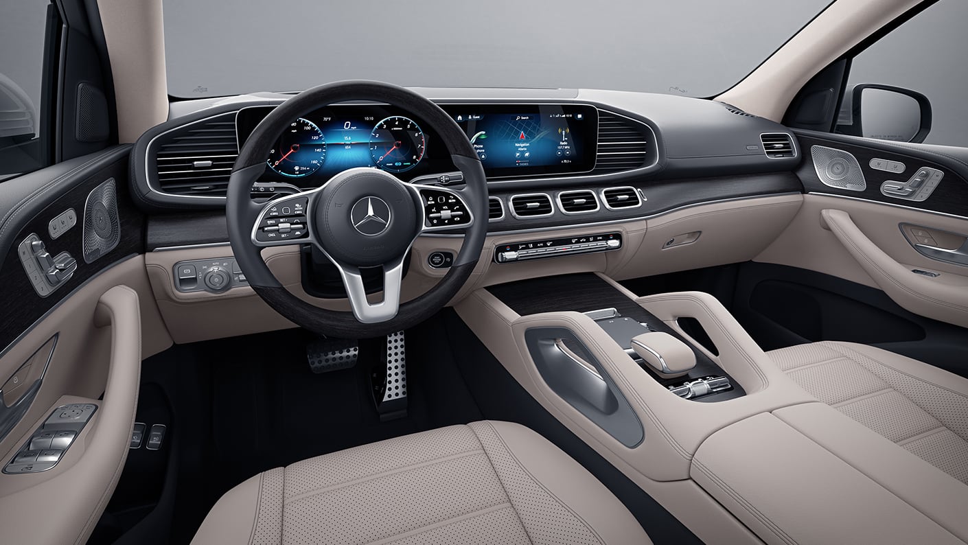 2021 GLS Front Interior.jpg