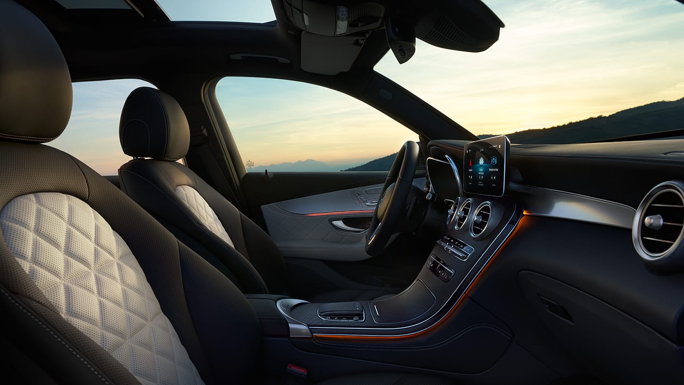 2021-GLC-SUV-GAL-016-A-FI-DR.jpg
