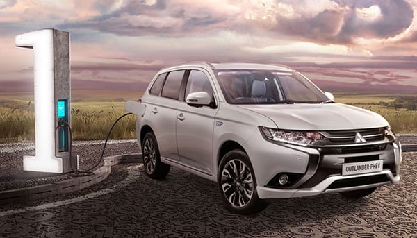 Outlander-PHEV-charging-mobile 600.jpg