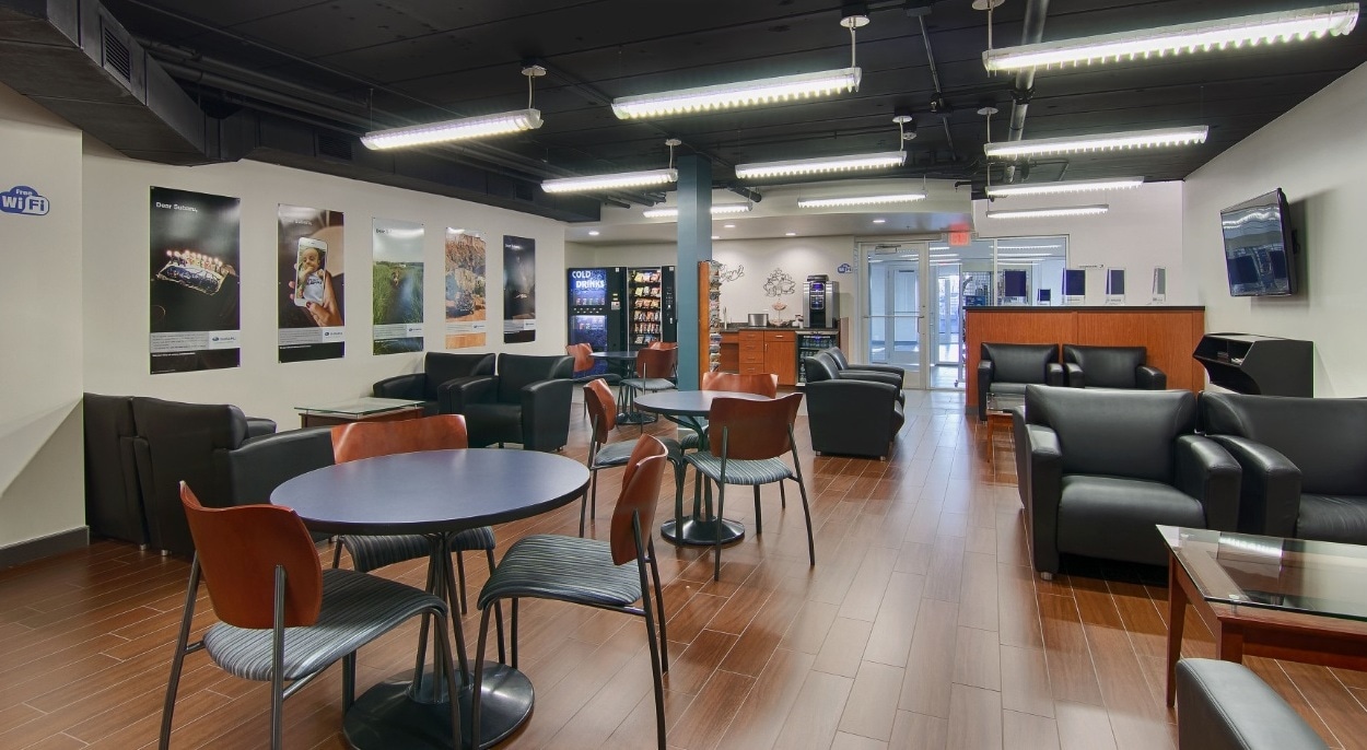 Service Lounge1.jpg
