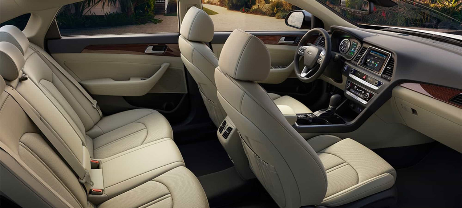 2019 Hyundai Sonata Hybrid interior