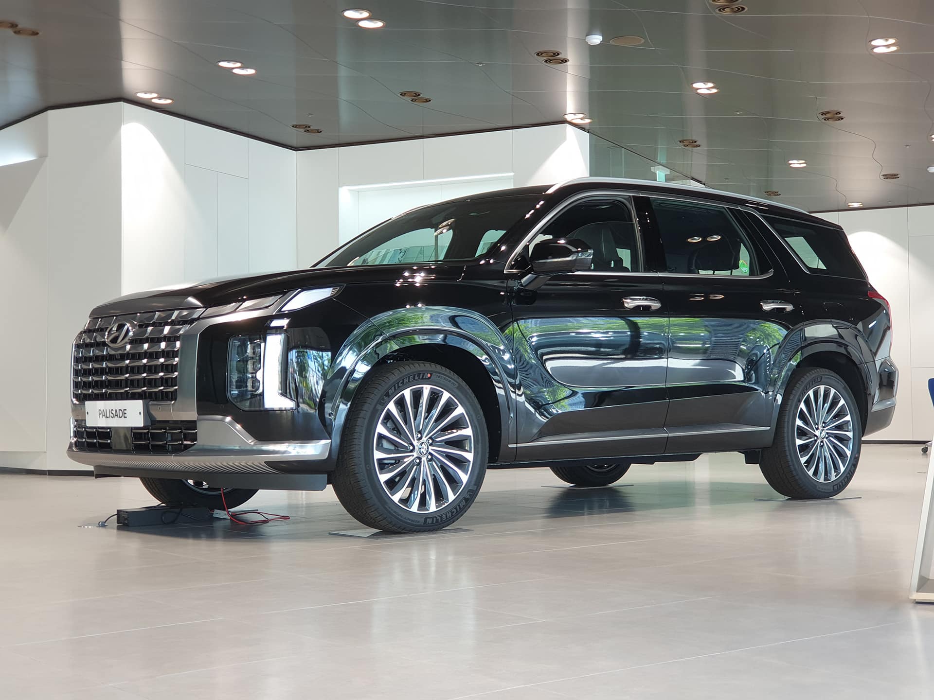 The Hyundai Palisade in Abyss Black