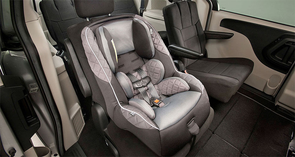 2016-grand-caravan-safety.jpg