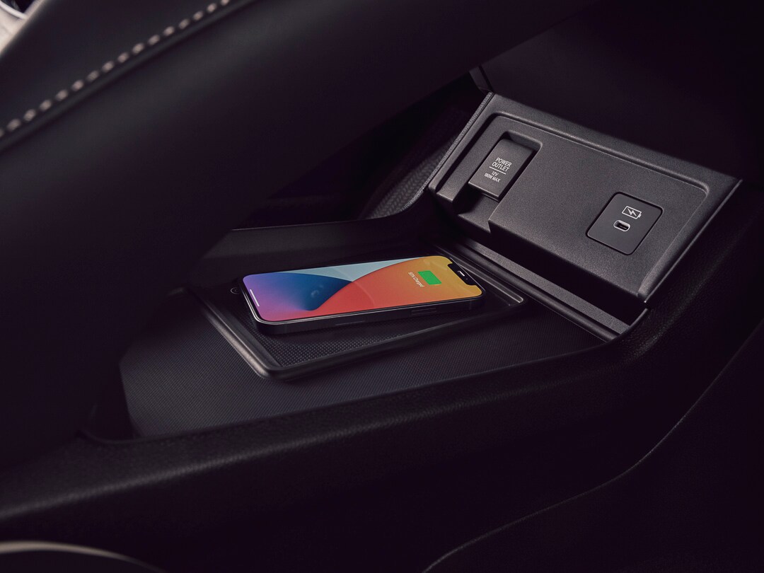 vue du socle de recharge sans fil pour téléphone intelligent à bord du Acura RDX 2022
