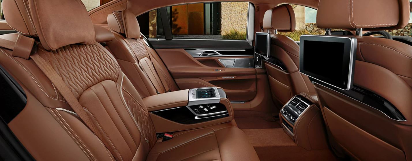 7 Series interior 2018 1.JPG