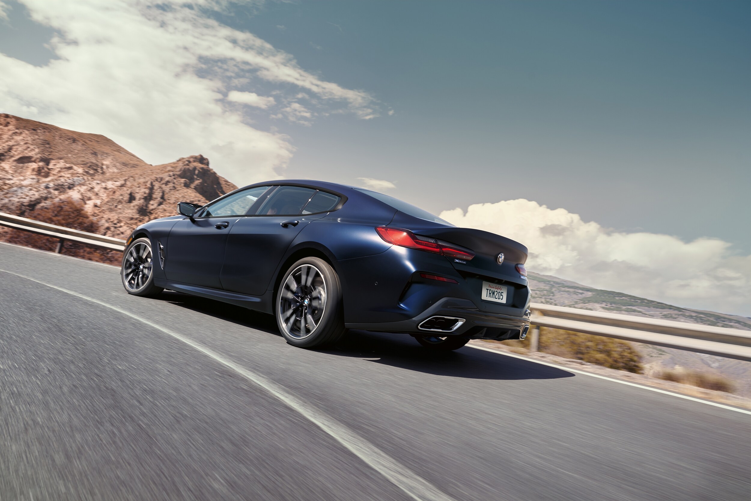 2023-BMW-8Series-M850i-GranCoupe-L02.jpg