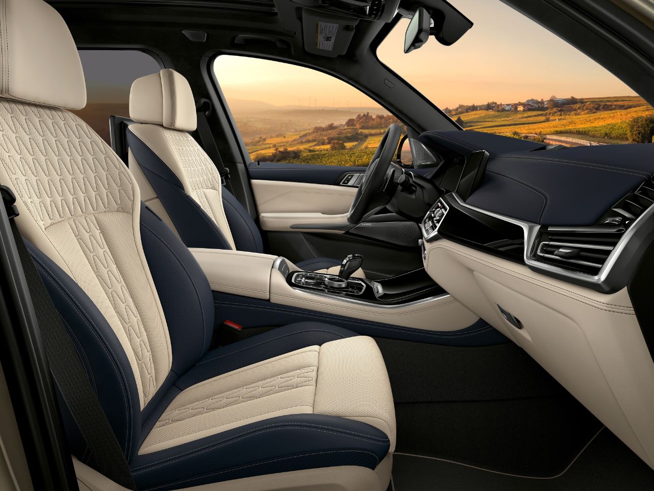 X7 Interior 1.JPG