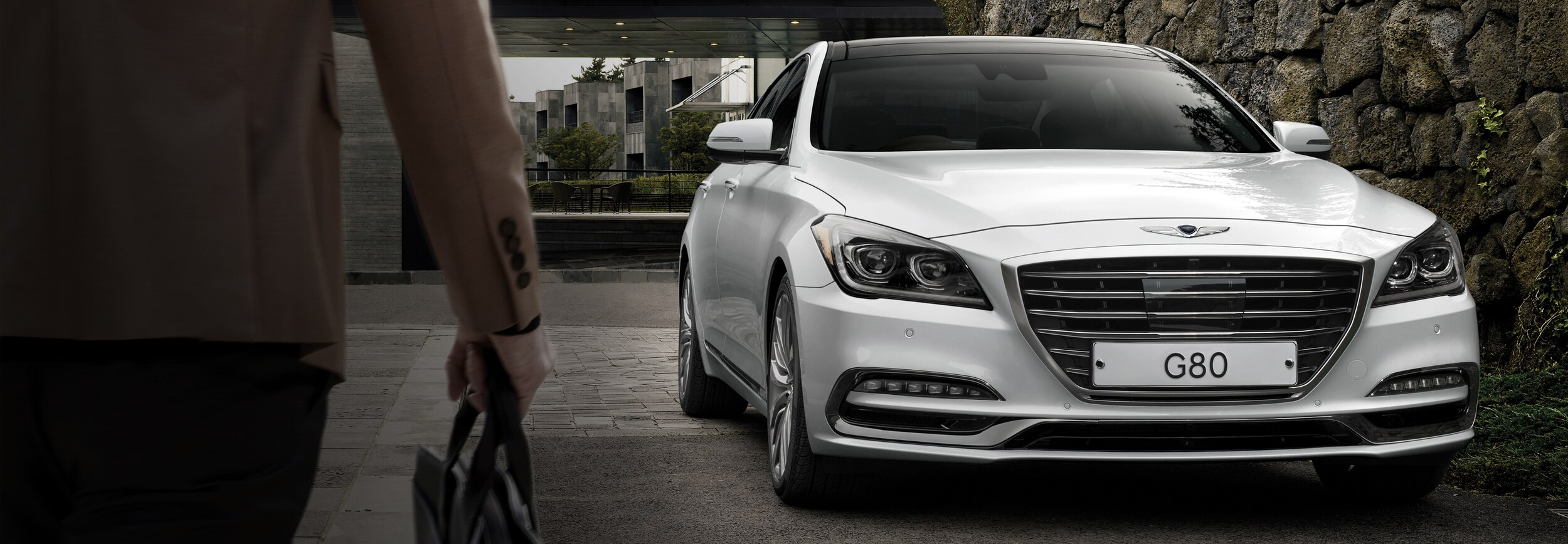 2018-Genesis-G80-Hero.jpg