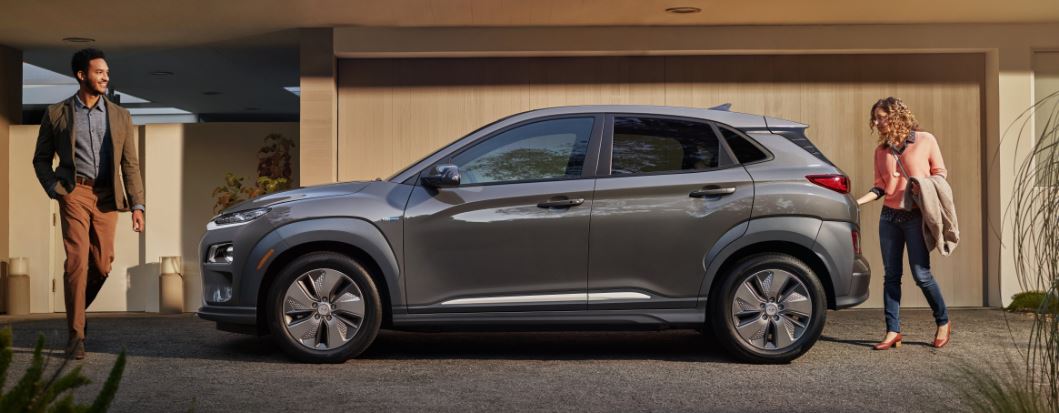 Kona EV 2019 Side View 1.JPG