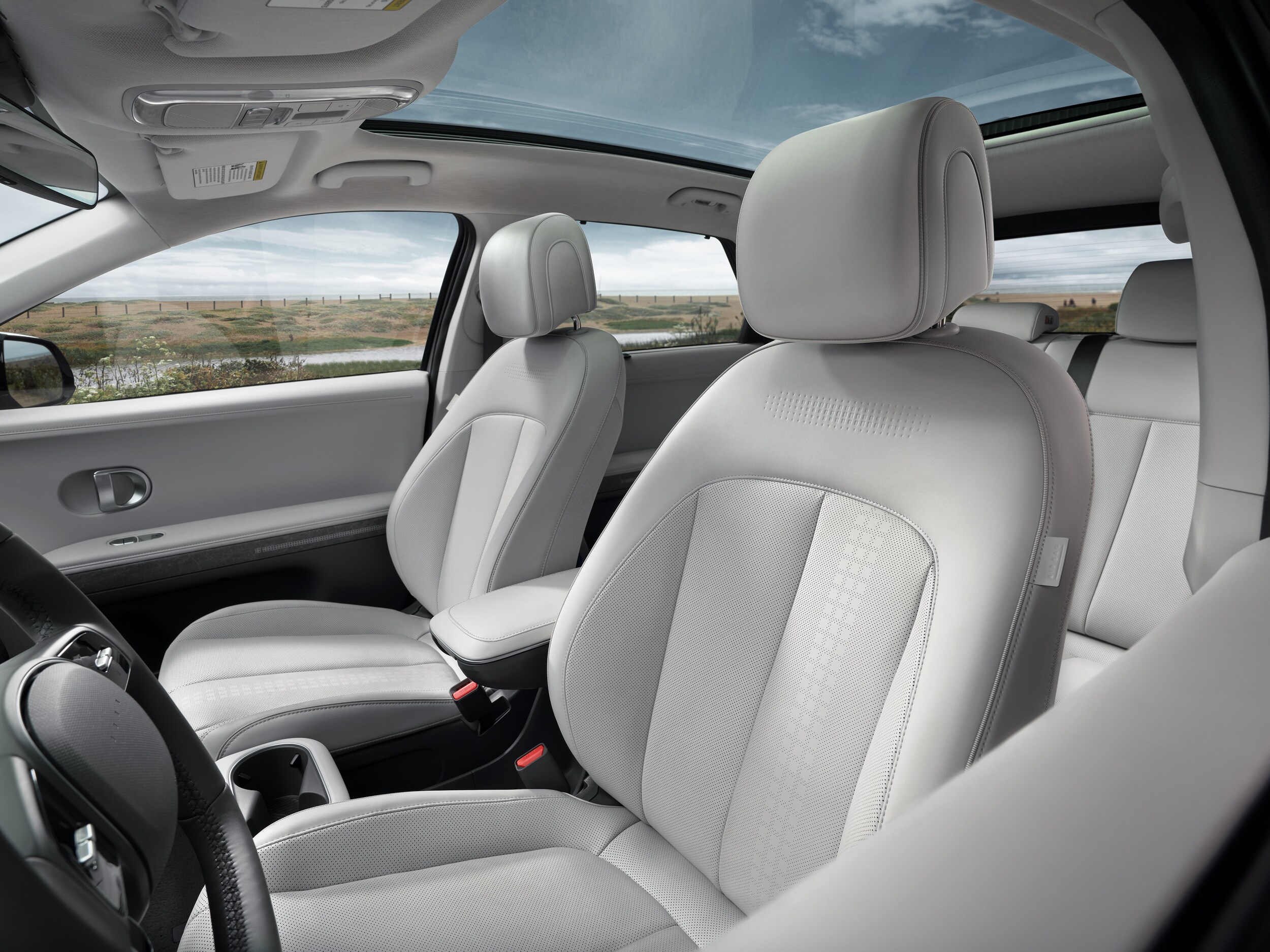 2022-Hyundai-IONIQ5-Limited-SUV-I06.jpg