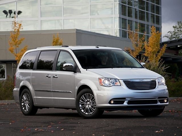 2016 Town n Country.jpg