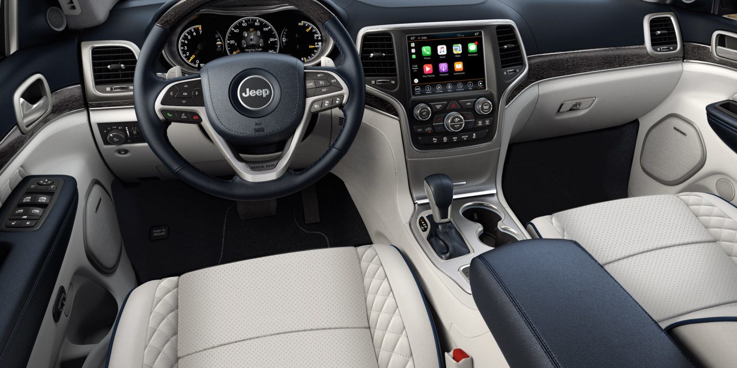 2018GrandCherokeeTechnology.jpg