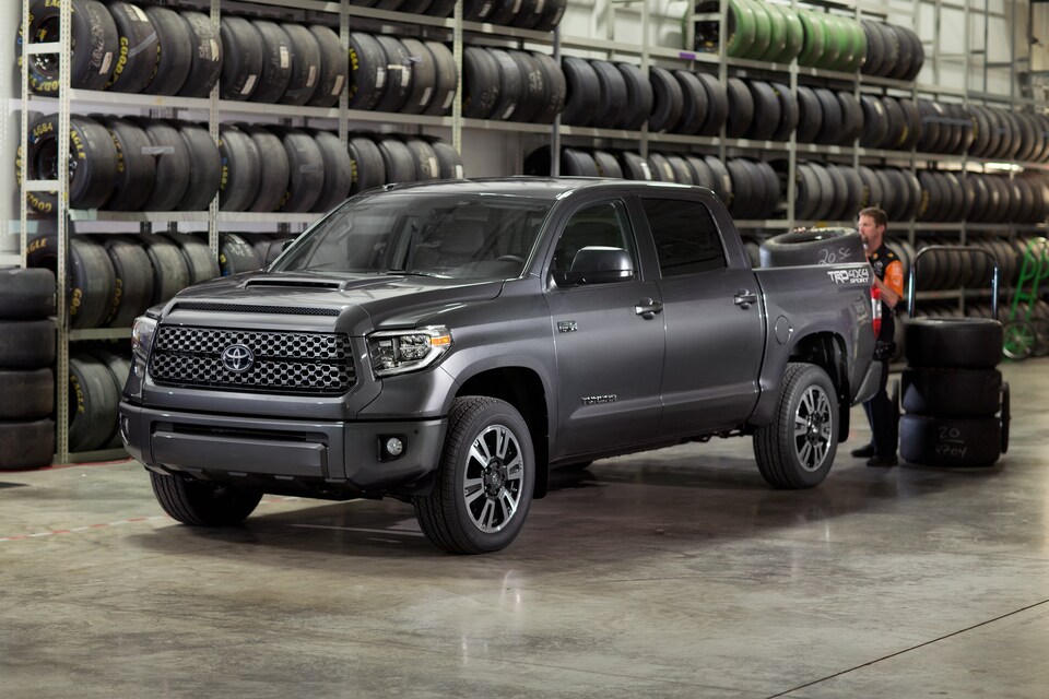 2018-Toyota-Tundra-Sport-Truck-L01.png