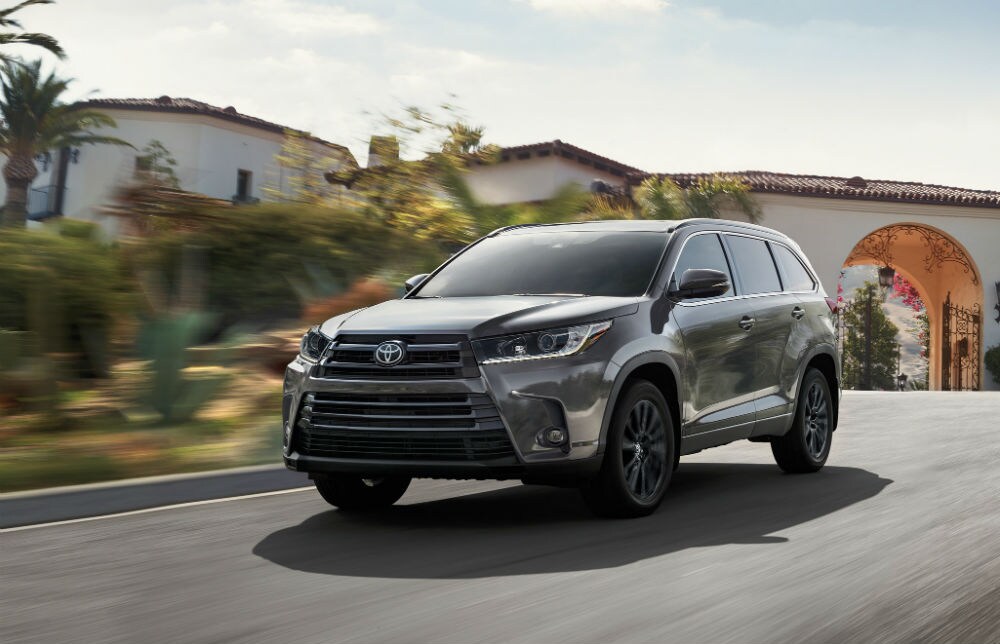 Safety is the Toyota Highlander in Springfield, IL Green Toyota