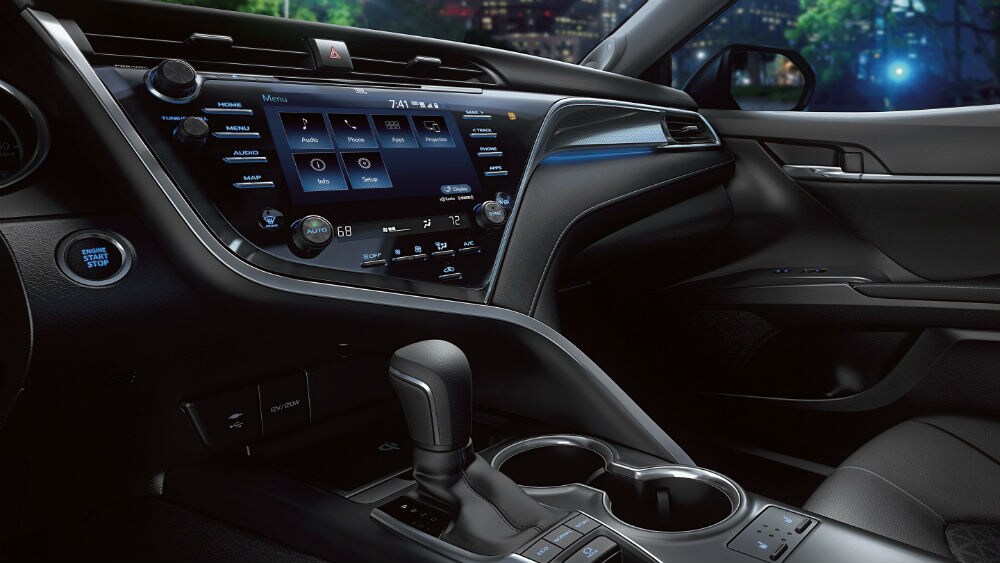 2019 Toyota Camry Infotainment system Green Toyota Taylorville, IL