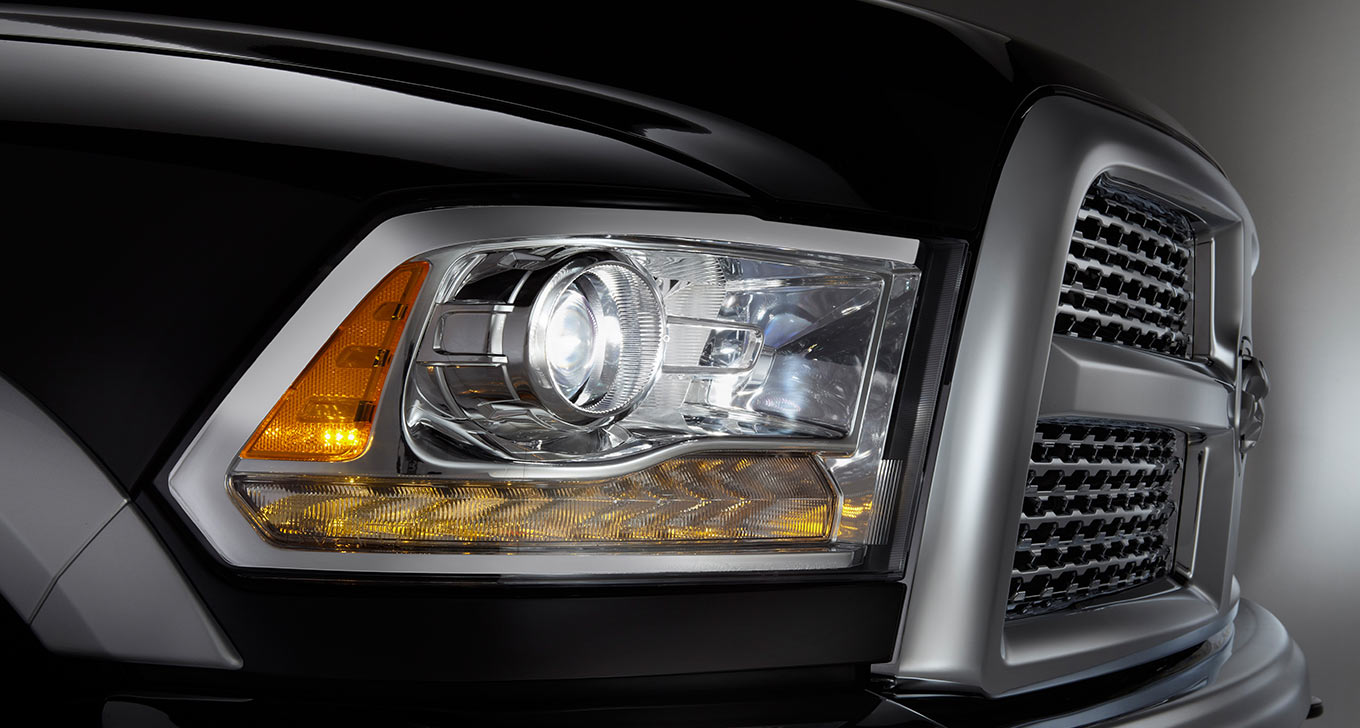 2015 Ram 1500 headlights and grilles.jpg