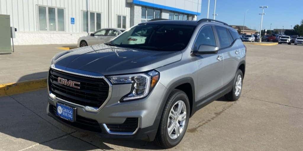 gmc_suv_parked.jpg