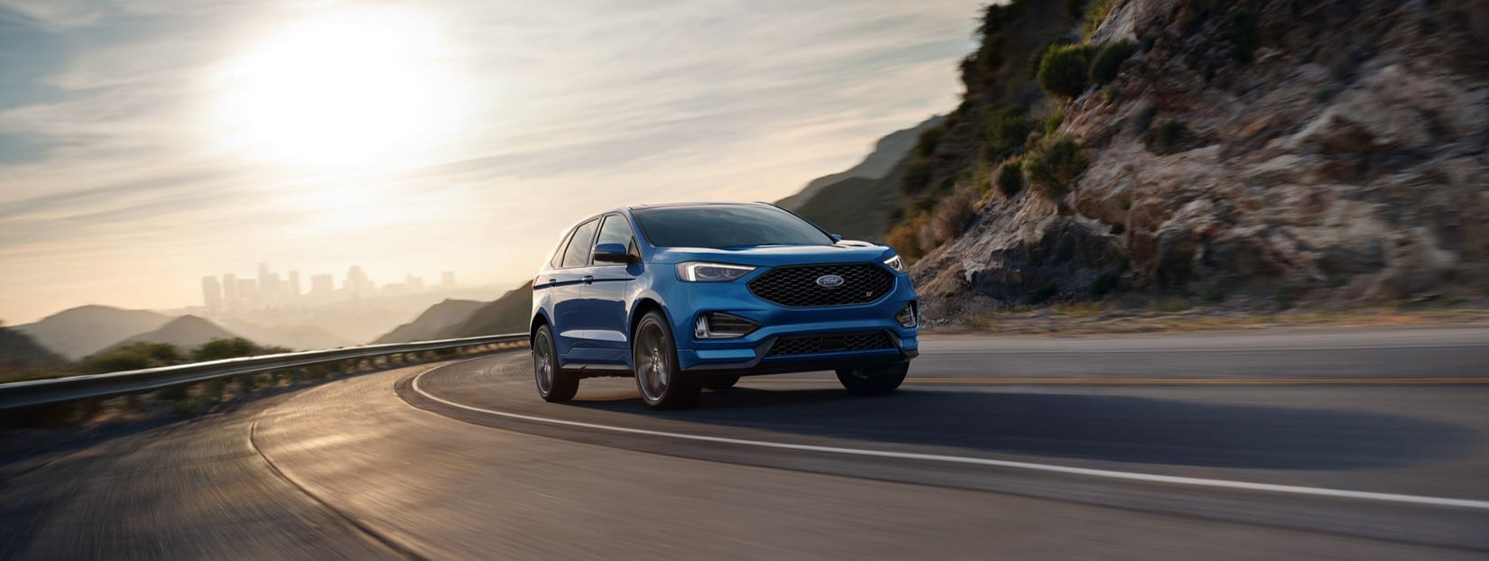 C18.jpg Blue Ford Edge