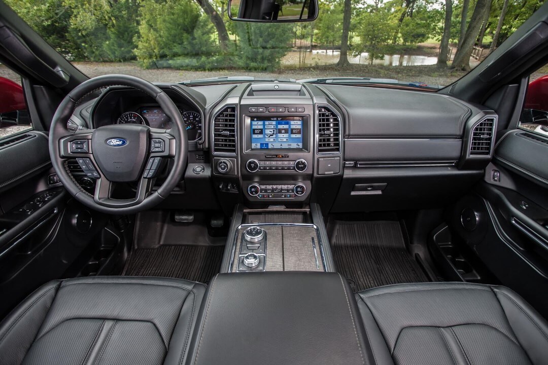 C15.jpg Expedition Max interior